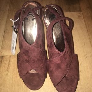 Charming Charlie Wedges size 7